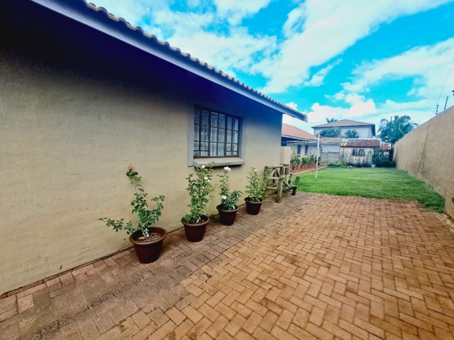 4 Bedroom Property for Sale in Safari Gardens North West